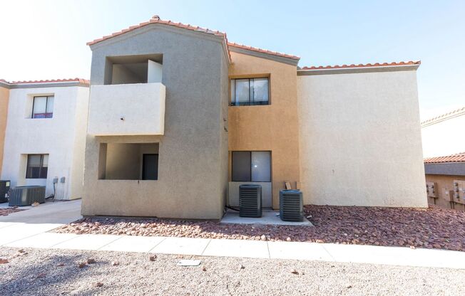 3 beds, 2 baths, $1,550, Unit # 1140