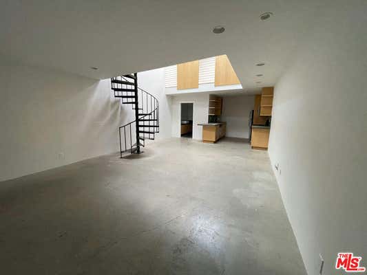 555 ROSE AVE