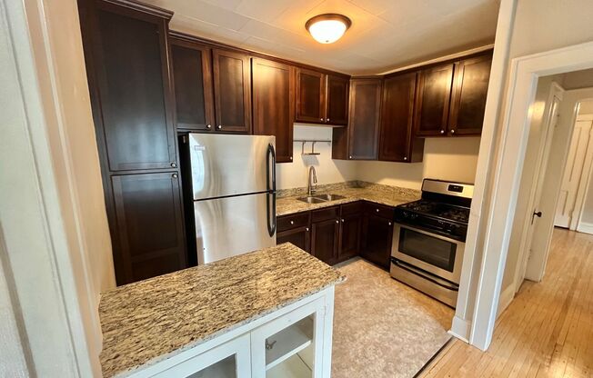 1 bed, 1 bath, 650 sqft, $1,225, Unit 311