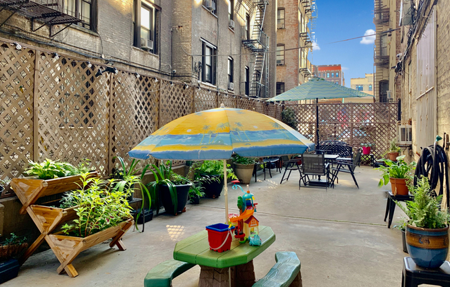 804 W 180 ST