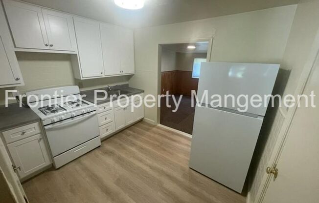 Charming 2 Bed 1 Bath House Ready for Move in!