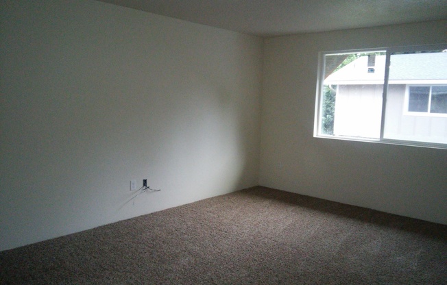 2 beds, 1 bath, 850 sqft, $1,250, Unit 5