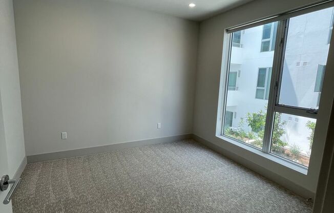 2 beds, 2 baths, 1,102 sqft, $3,292, Unit 4864 - 301