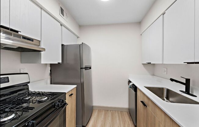Oval Spring Apartments
