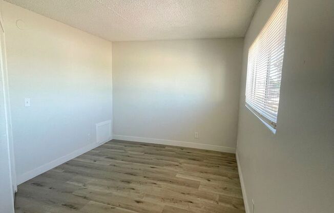 2 beds, 1.5 baths, 805 sqft, $2,095, Unit 15