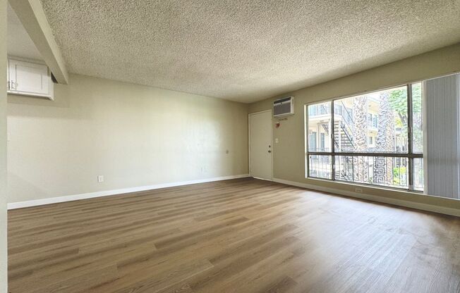 2 beds, 1 bath, 953 sqft, $2,195, Unit Unit 222