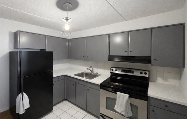1 bed, 1 bath, 350 sqft, $1,890, Unit 704