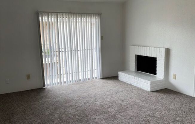 2 beds, 2 baths, 1,003 sqft, $1,050, Unit 1302