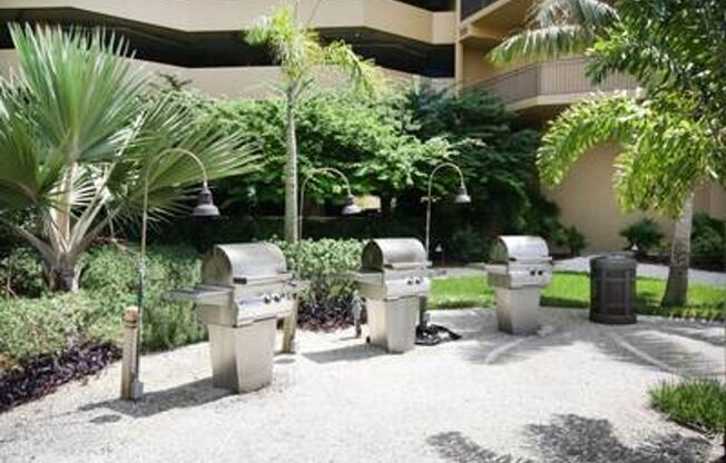 3 bedroom 3 bathroom furnished condo