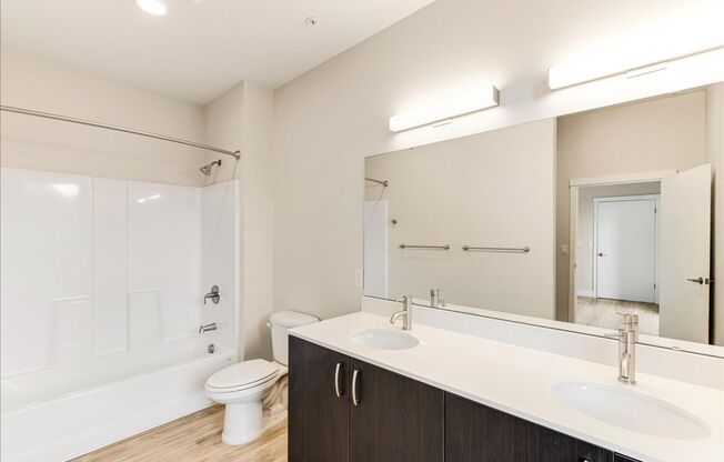 3 beds, 2 baths, 1,177 sqft, $2,349, Unit E340