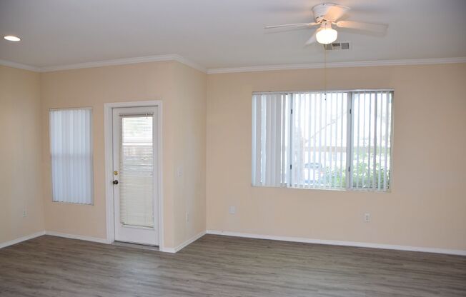 1 bed, 1 bath, $1,250, Unit # 214