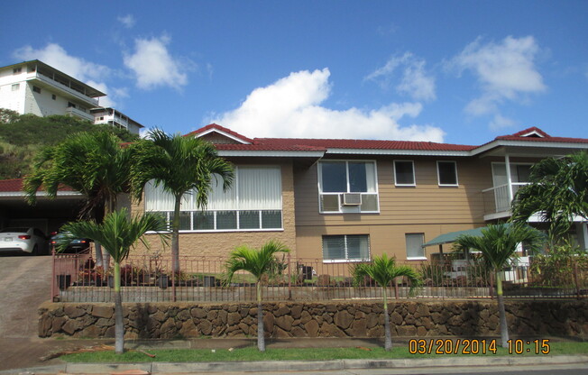 4 beds, 2 baths, $3,200, Unit Ala Akulikuli A