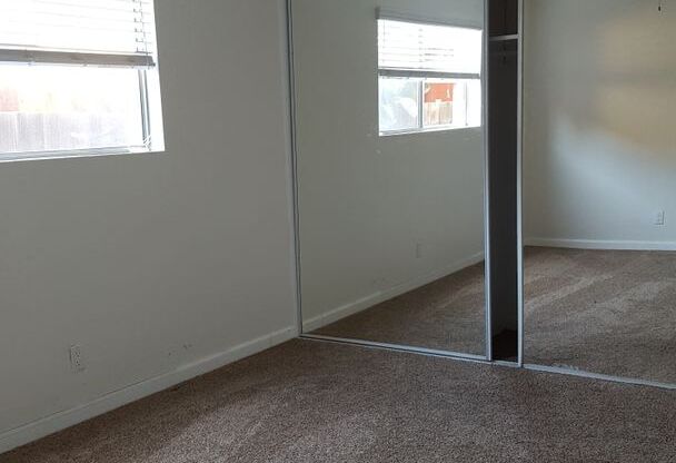 El Diamante Apts