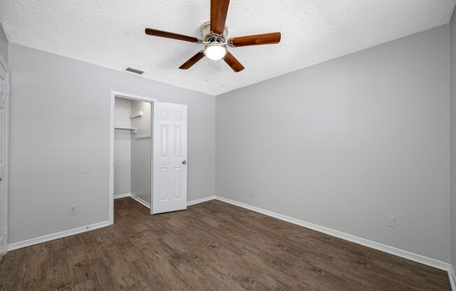 2 beds, 1 bath, 800 sqft, $1,595, Unit 621-4