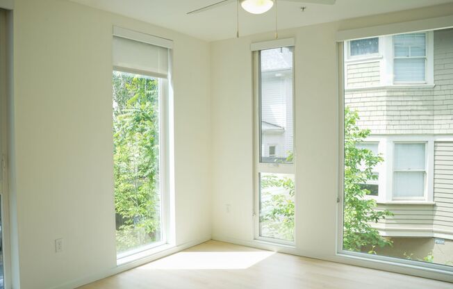 Modern 2nd Floor Corner Studio with D/W & Washer/Dryer!