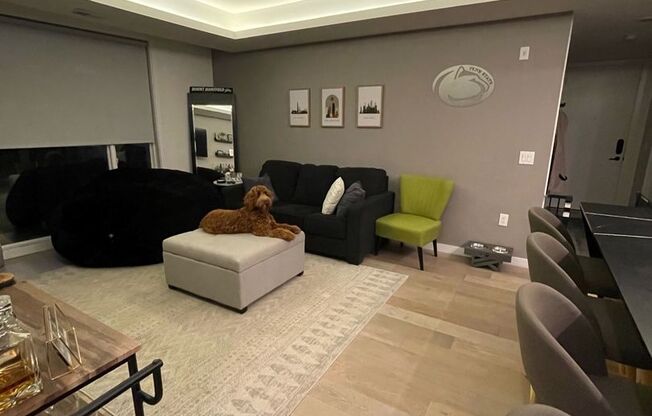 2 beds, 2 baths, 840 sqft, $2,700, Unit Unit 407