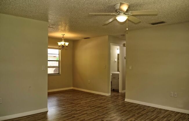 Duplex in Colonialtown