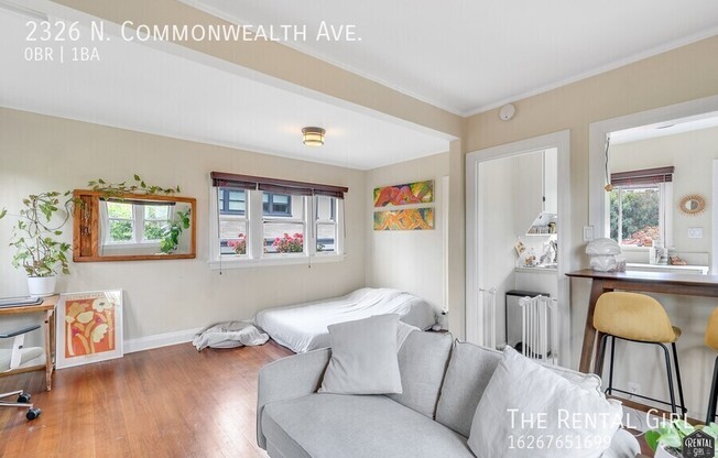 2326 N COMMONWEALTH AVE