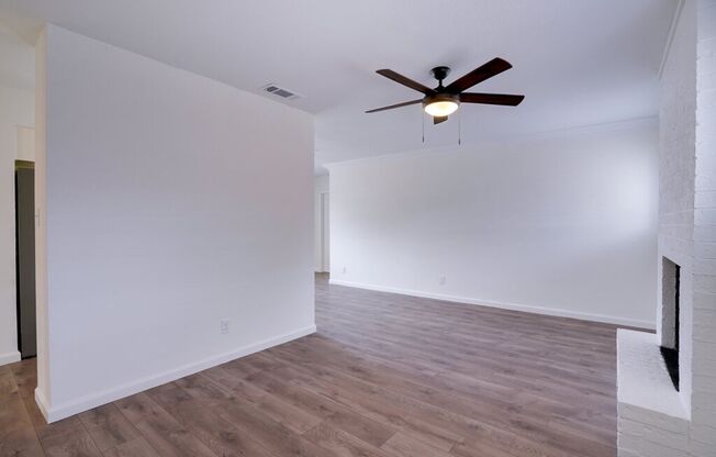 304 John Nance Garner Cir Unit #A2 Austin, TX 78753