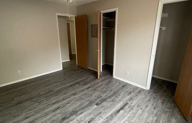 1 bed, 1 bath, 750 sqft, $900, Unit #11