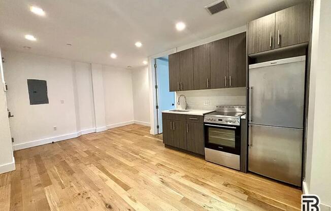 236 N 11 ST