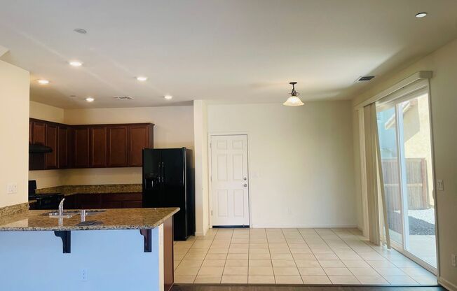 2912 Portage Way - Natomas 95835