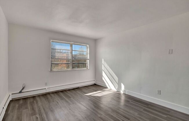 3298 CAMVIC TERRACE APARTMENTS