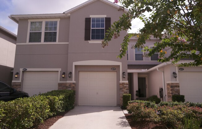 Beautiful 2-bedroom, 2.5-bathroom townhome available for rent in the Villages of Bartram Springs.