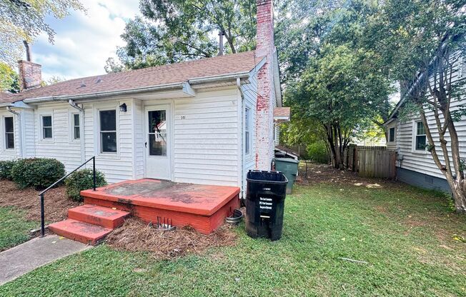 1 Bed / 1 Bath Duplex Near Downtown Concord