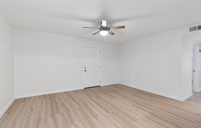 2501 Manor Circle 4-Plex