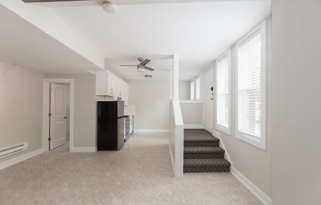 Studio, 1 bath, 475 sqft, $1,575, Unit 617-G