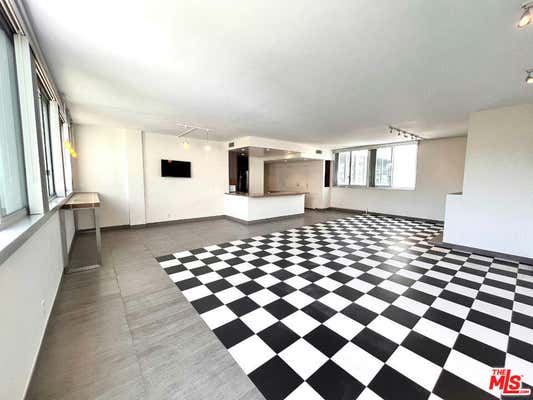 1 bed, 1 bath, 1,051 sqft, $5,400, Unit 602