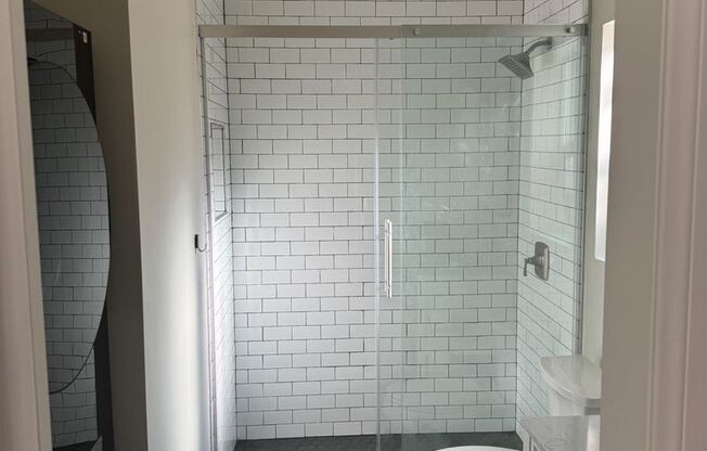 Studio, 1 bath, $1,400