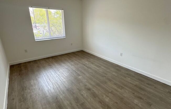 1 bed, 1 bath, 700 sqft, $1,415, Unit 9202-4