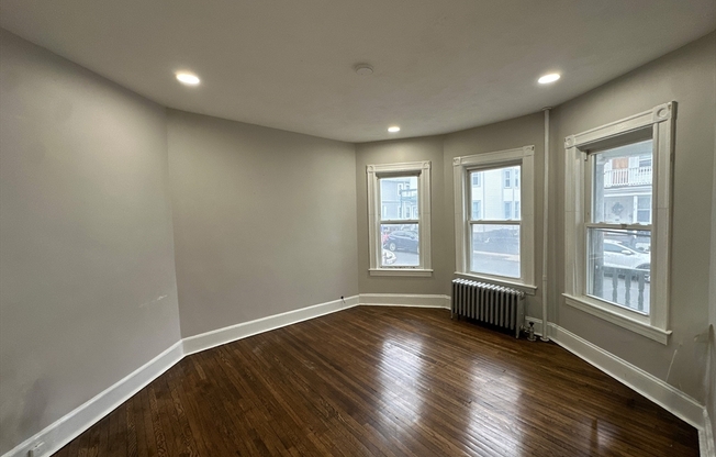 94 LONSDALE ST