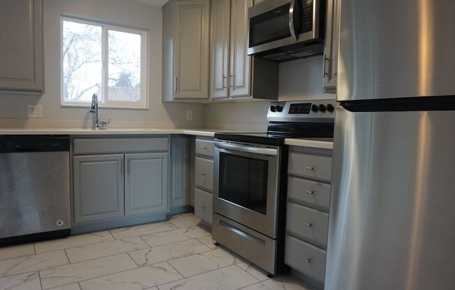 3706 W. Pensacola Cir.
