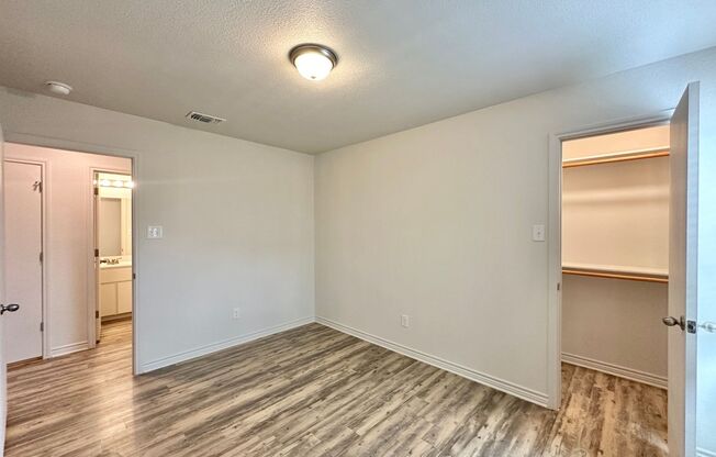 3 beds, 2 baths, 1,334 sqft, $1,395, Unit 1817 B Clovis