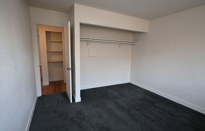 2 beds, 1 bath, $1,200