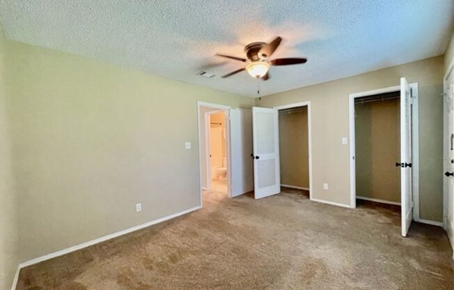 1 bed, 1 bath, $1,600