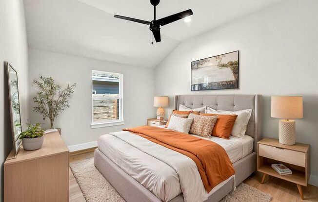 Central Austin: Modern 4-Bedroom Home with Private Pool, Office & Luxury Finishes