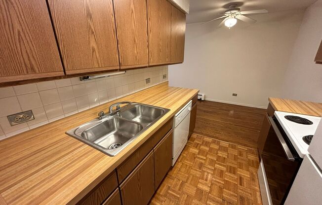 1 bed, 1 bath, 700 sqft, $1,975, Unit 531-308