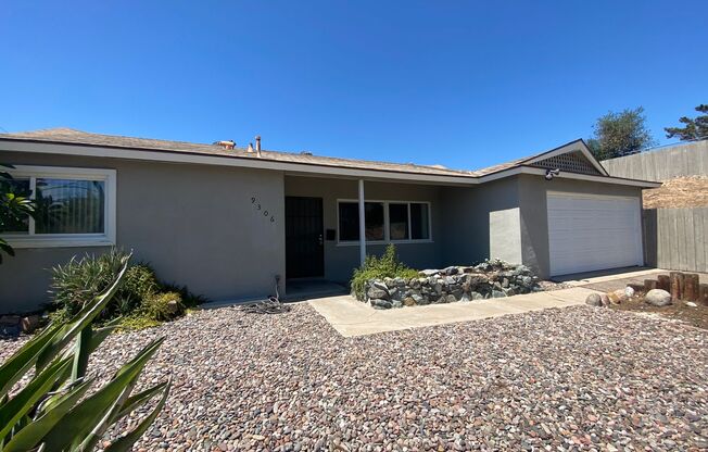 3 Bedroom, 2 Bathroom Single Story House in the Heart of Santee!