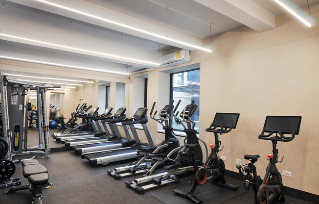 Studio, 1 bath, 540 sqft, $4,995, Unit 7DD