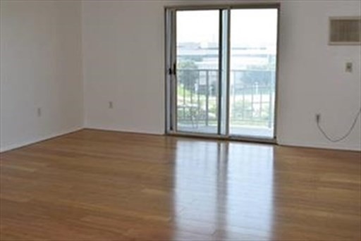 1 bed, 1 bath, 820 sqft, $2,100, Unit 1001