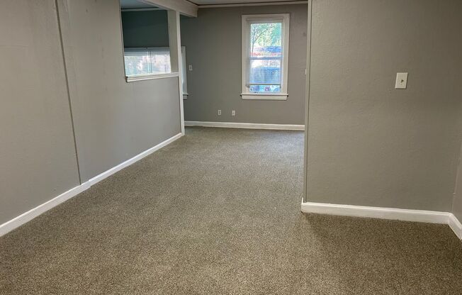 2 beds, 1 bath, $1,150