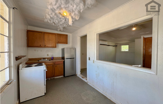 Studio/1Bath Ground Floor Apartment in Apache Junction! Ready for Immediate Move-In! -- SECOND CHANCE RENTAL!