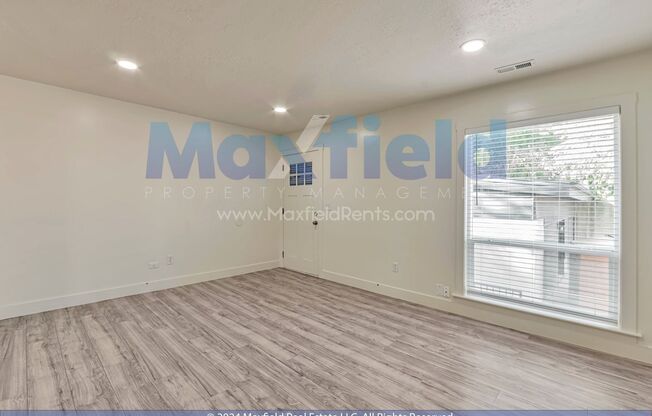 2 beds, 1 bath, $1,199, Unit 09