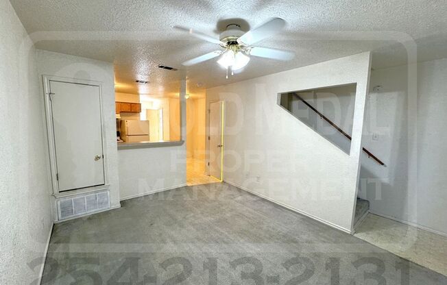 2 beds, 1.5 baths, 984 sqft, $850, Unit C