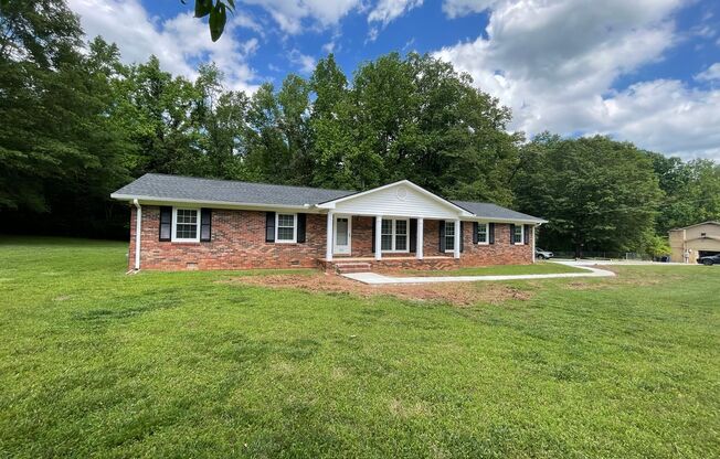 Three Bedroom Ranch in West Athens