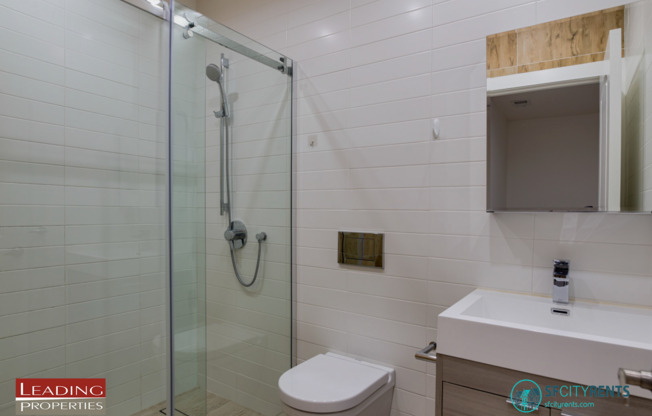 Studio, 1 bath, $1,795, Unit 545 Oak St. #C1